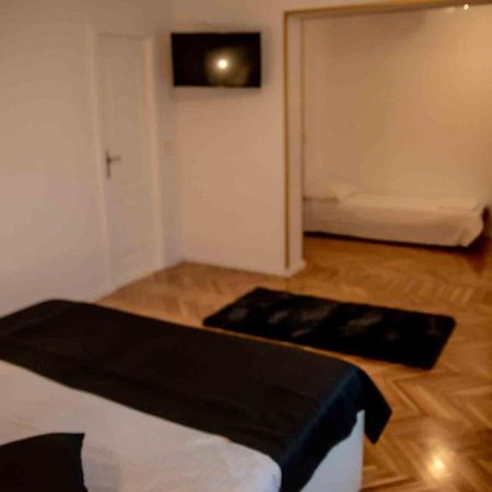 Casa Cattleya Hotel Târgu Jiu Eksteriør billede