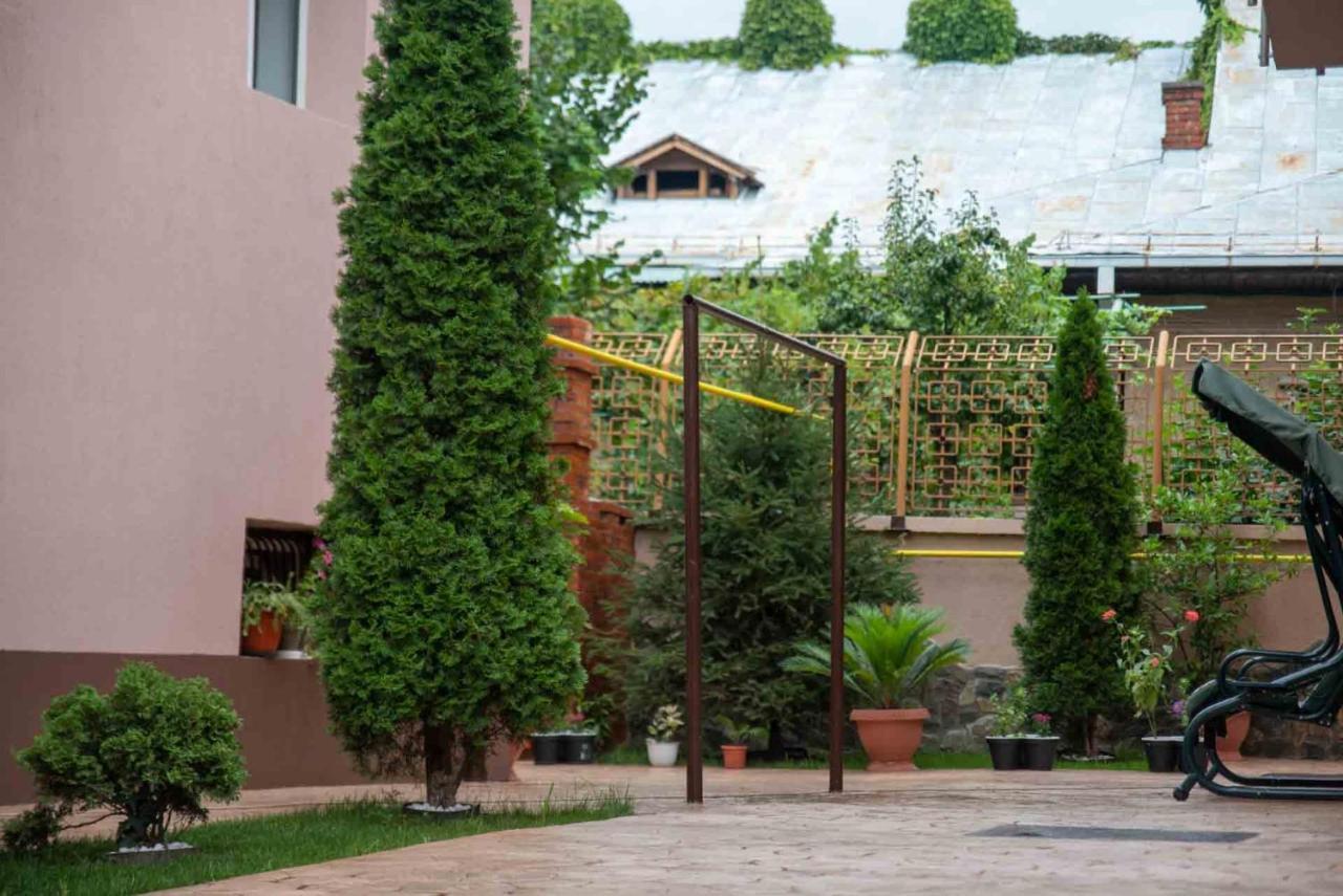 Casa Cattleya Hotel Târgu Jiu Eksteriør billede
